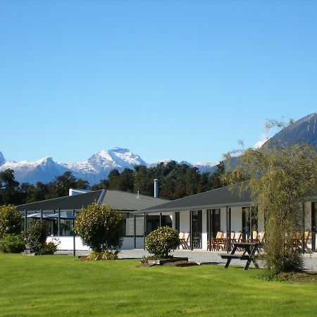 Heritage Park Lodge Haast Extérieur photo