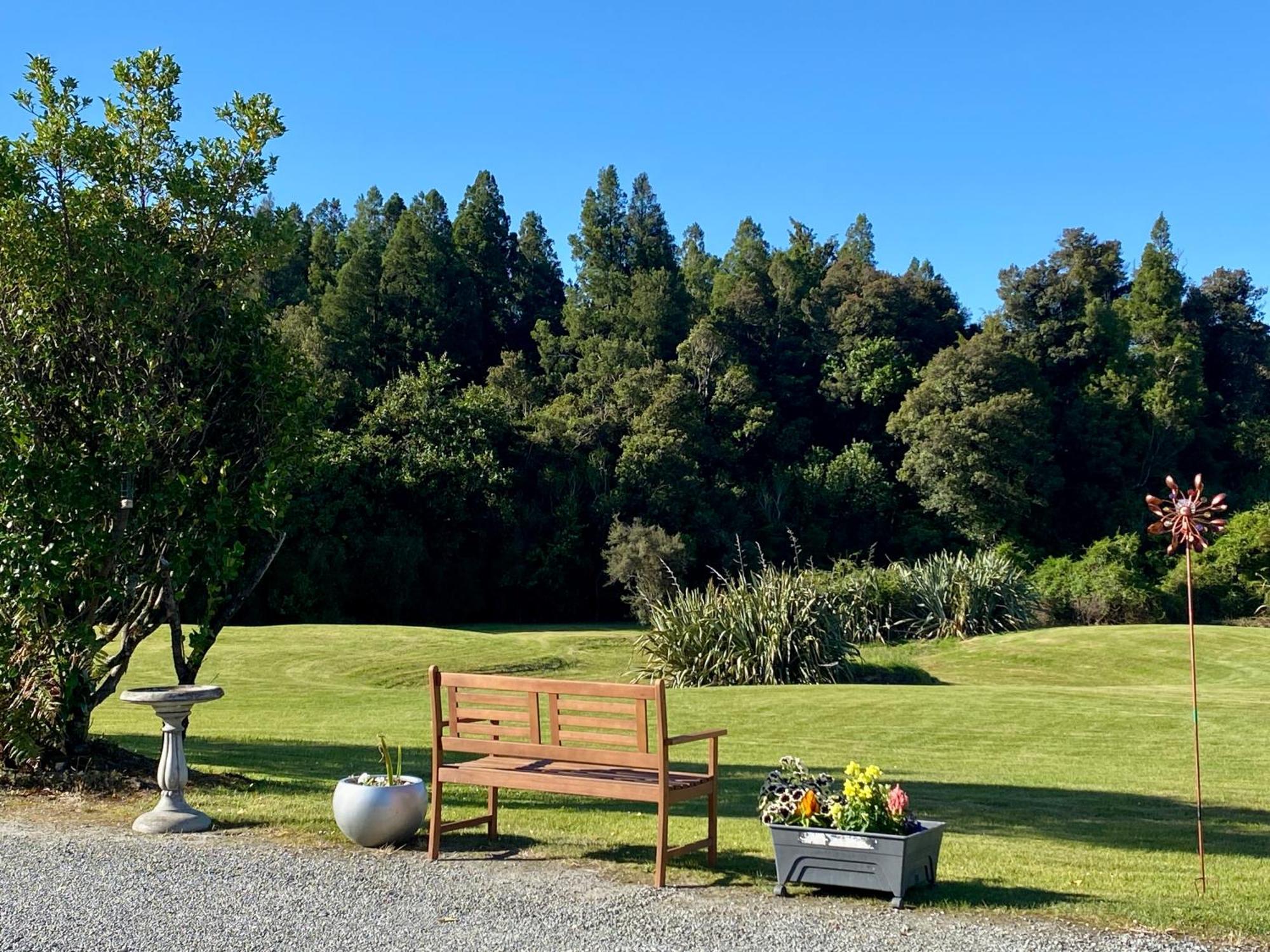Heritage Park Lodge Haast Extérieur photo