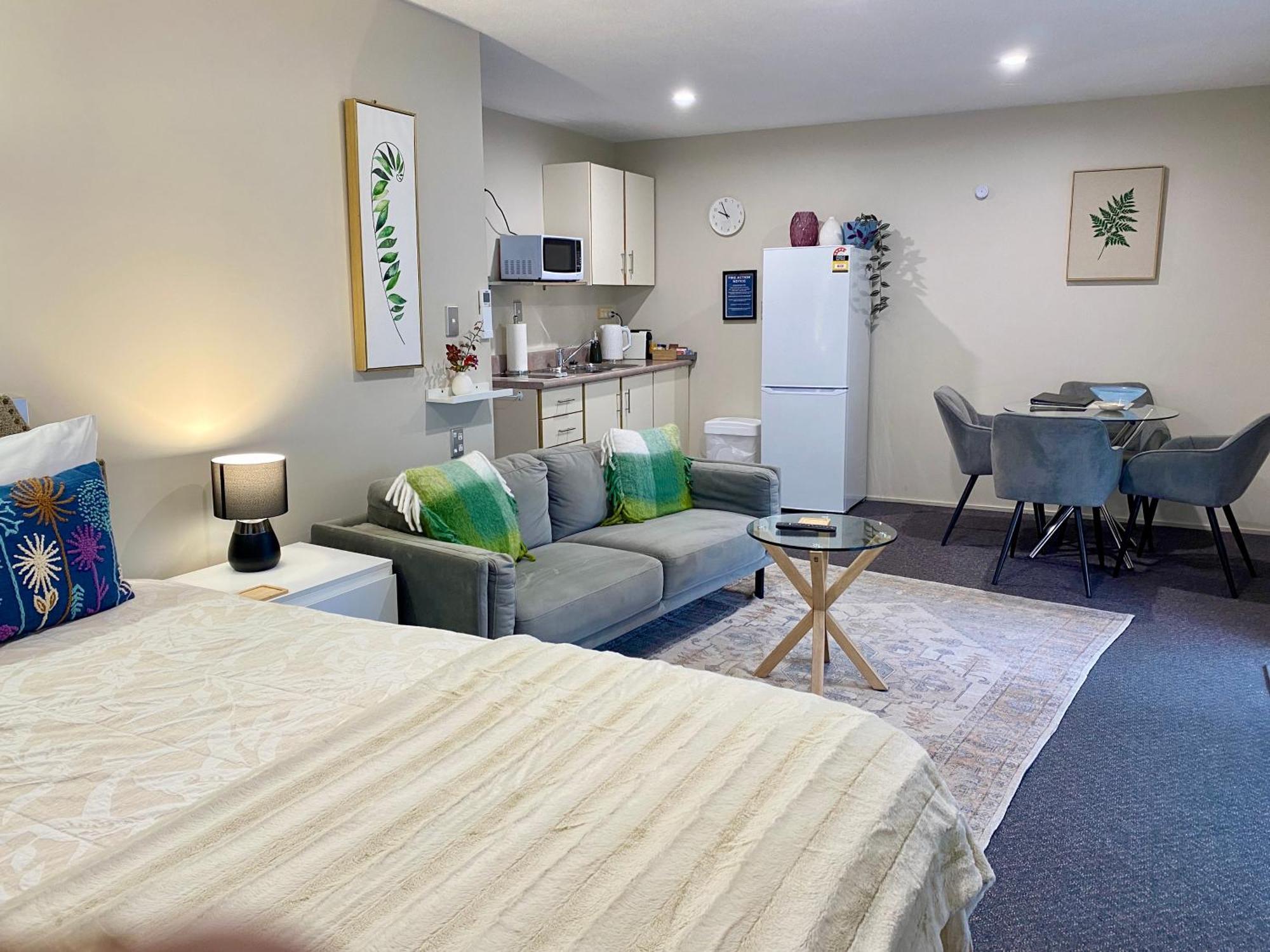 Heritage Park Lodge Haast Extérieur photo