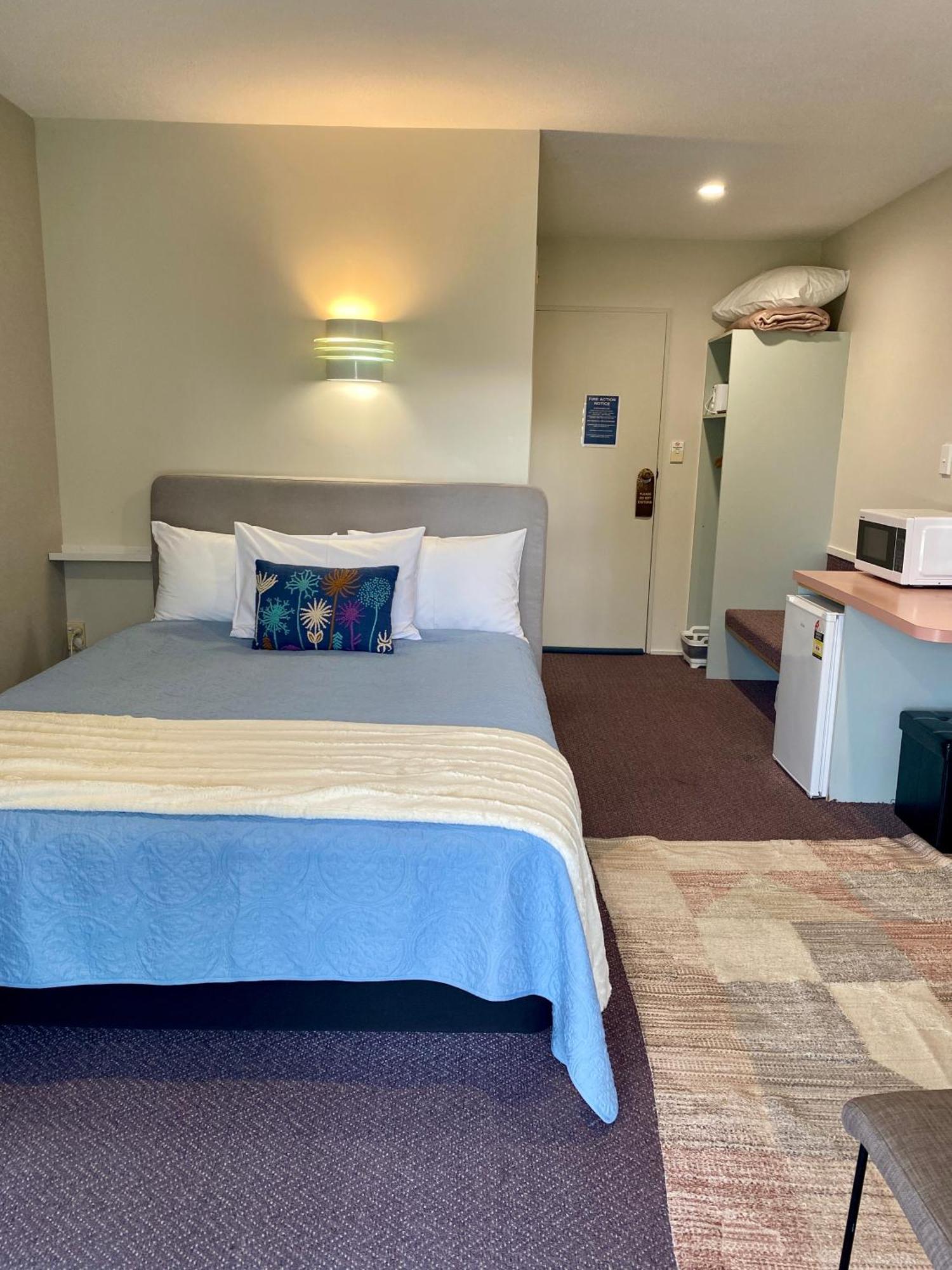 Heritage Park Lodge Haast Extérieur photo