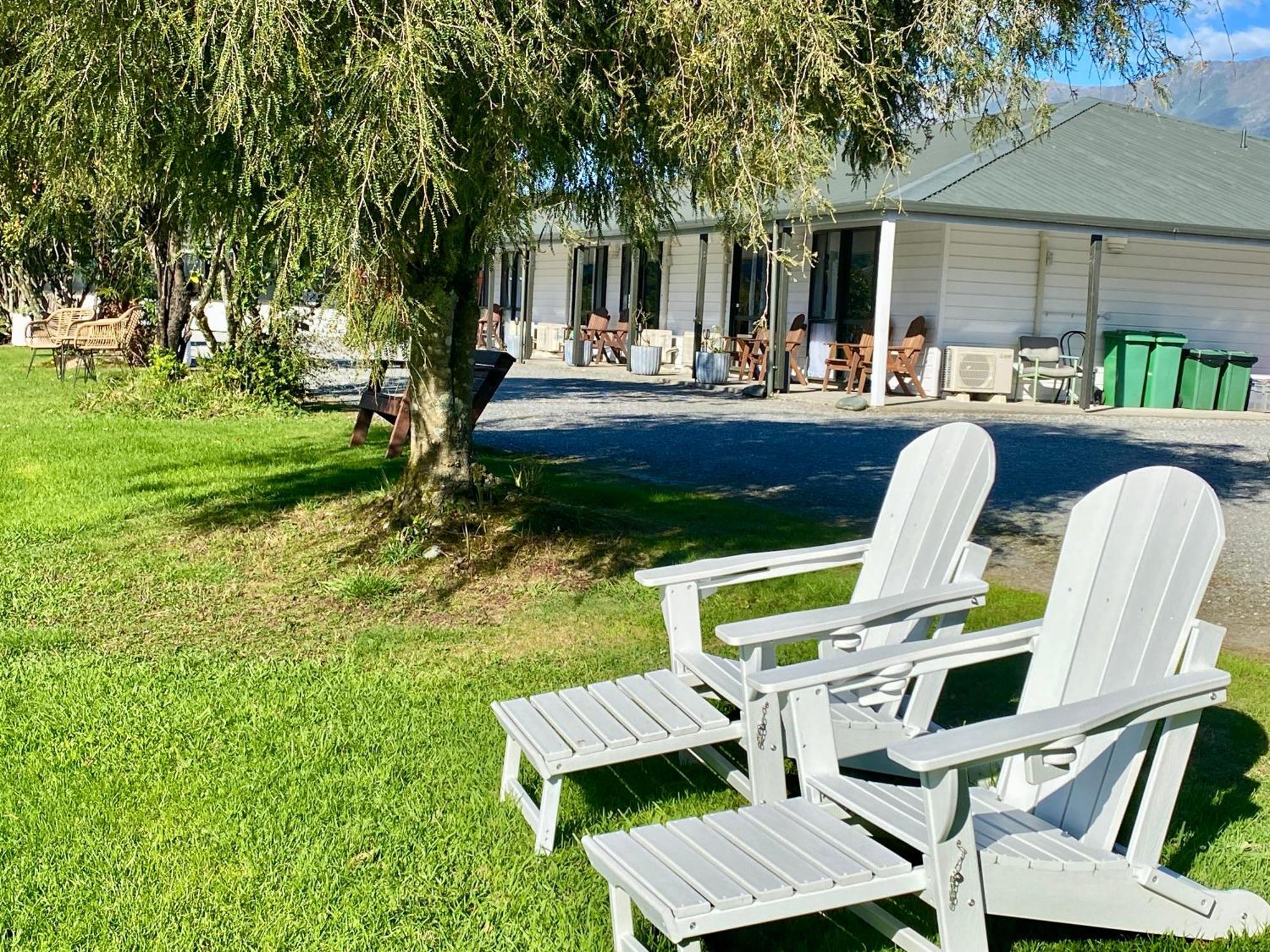Heritage Park Lodge Haast Extérieur photo