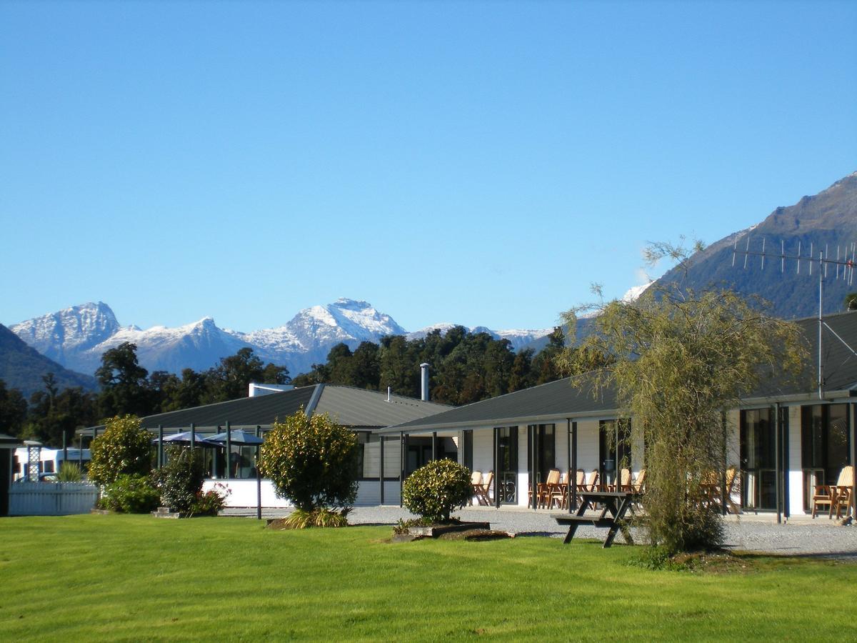Heritage Park Lodge Haast Extérieur photo