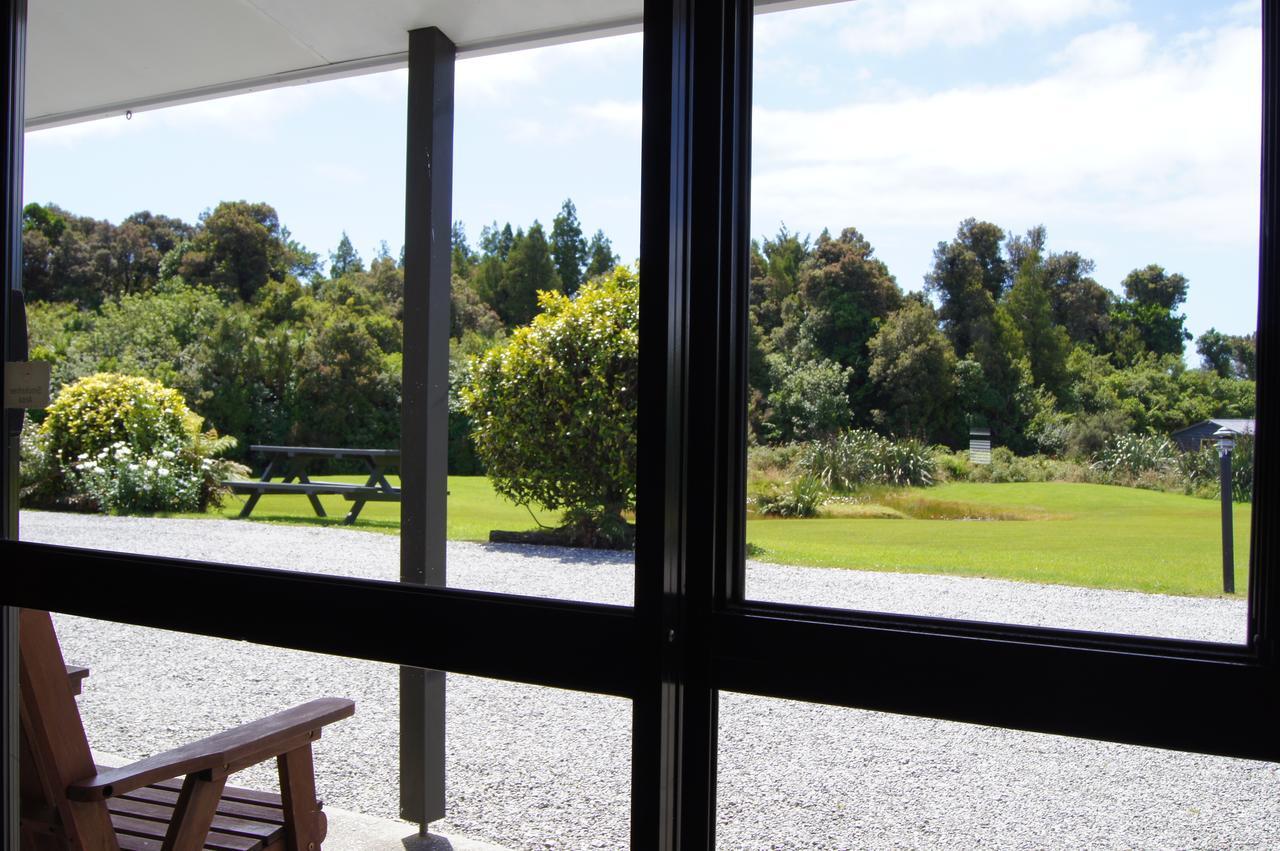 Heritage Park Lodge Haast Extérieur photo